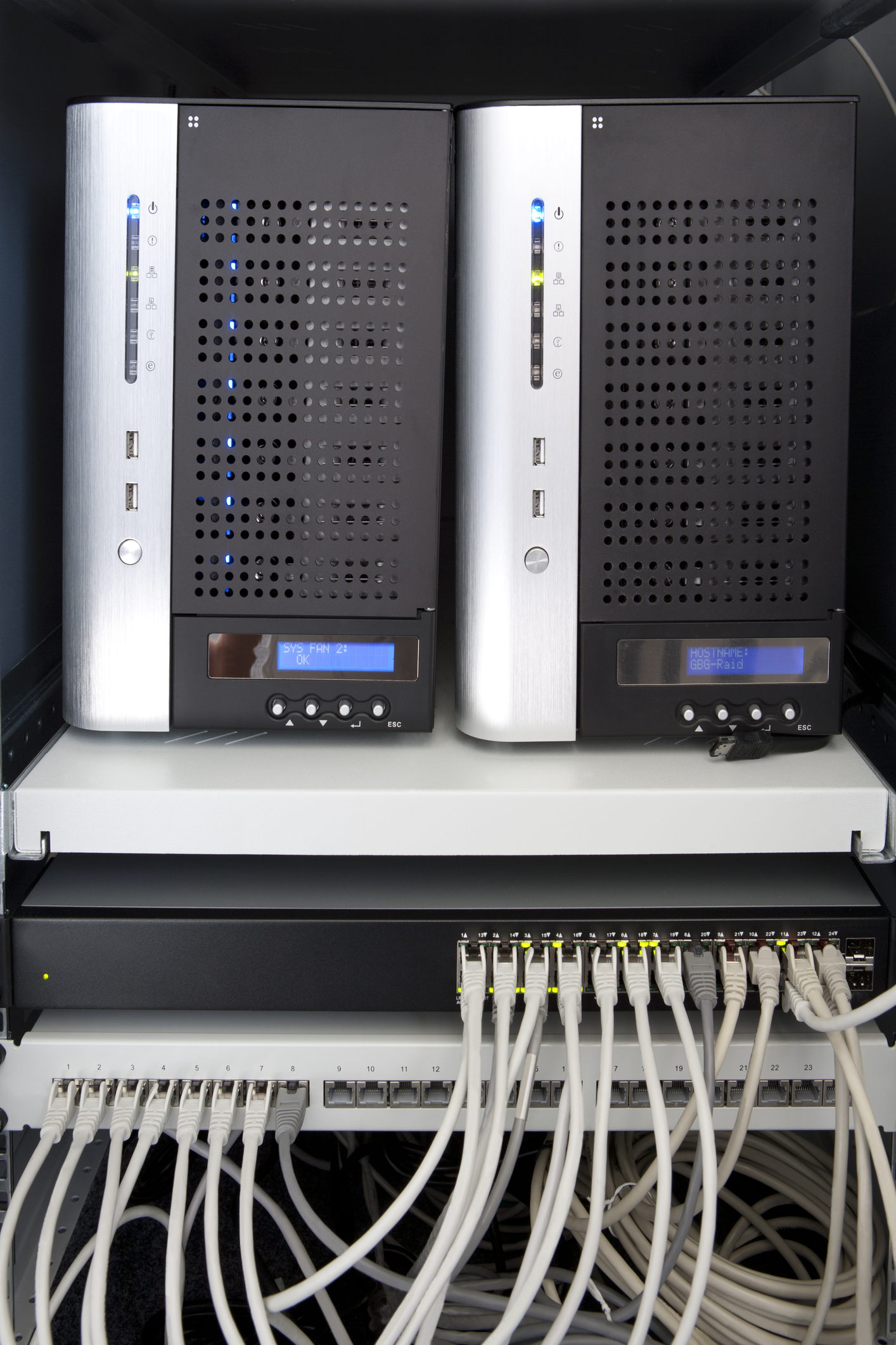 Raid systems and network in a data center